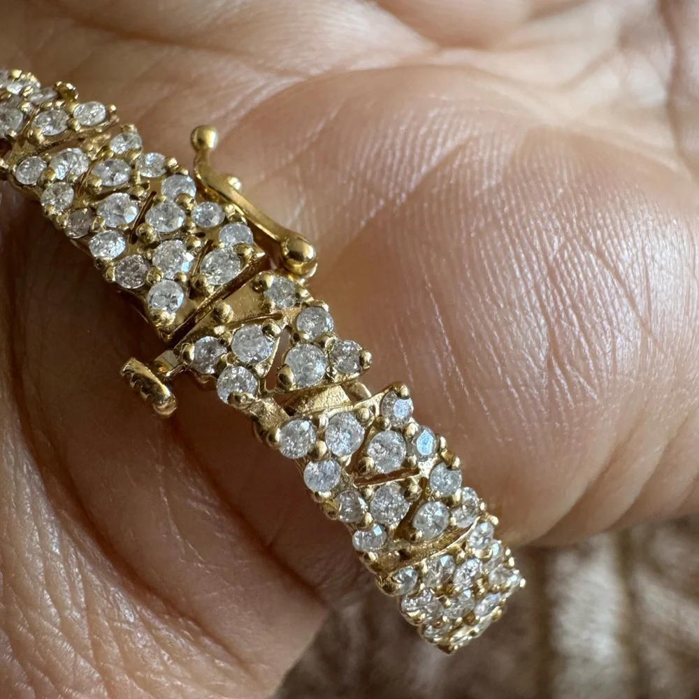 Elegant 6.5 CT Natural Diamonds Bracelet 14K Yellow Gold 7” Length - Picture 5 of 15